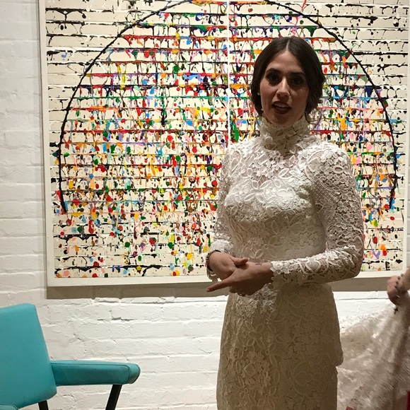 Meet your Posher, Megan - Picture 2 of 2